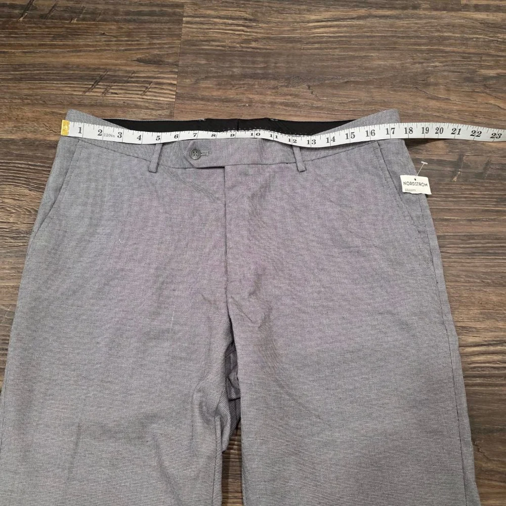 ZNT18 Dress Pants Gray Slim Fit Stretch Flat Front Mens 37 Modern NWOT